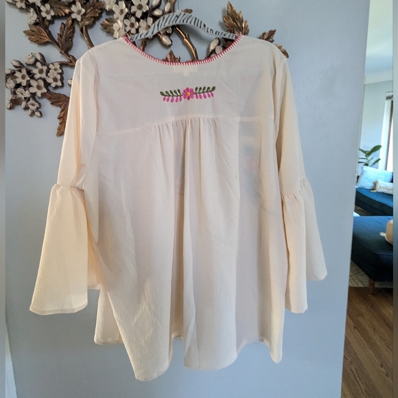 Embroidered Cream Tunic • Boho • Folk - Picture 6 of 8